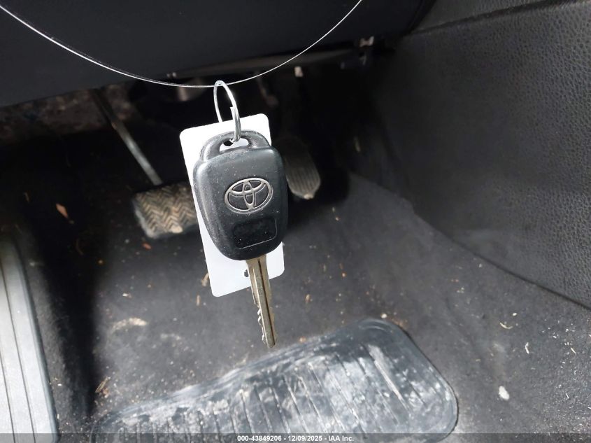 2015 Toyota Corolla Le VIN: 5YFBURHE5FP337750 Lot: 43849206