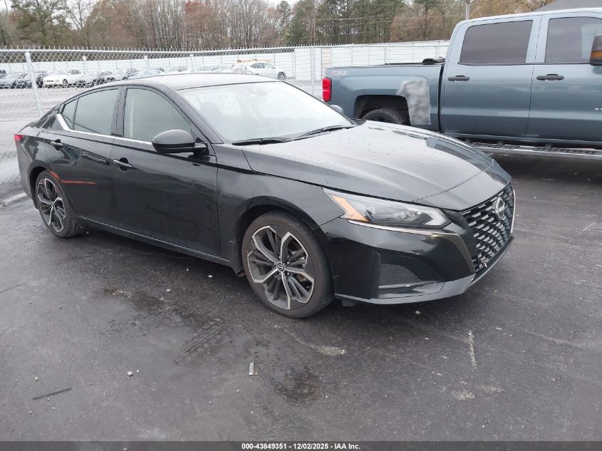 NISSAN ALTIMA SR FWD