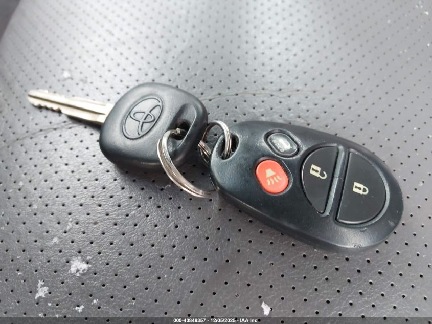 2005 Toyota Camry Solara Sle VIN: 4T1FA38P35U057699 Lot: 43849357