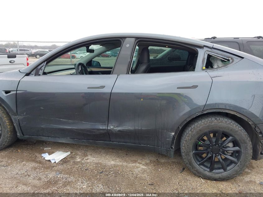 2023 Tesla Model Y Awd/Long Range Dual Motor All-Wheel Drive VIN: 7SAYGDEE1PA089471 Lot: 43849419