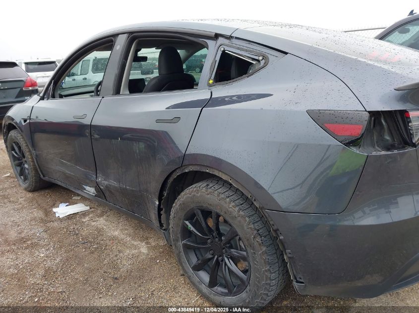 2023 Tesla Model Y Awd/Long Range Dual Motor All-Wheel Drive VIN: 7SAYGDEE1PA089471 Lot: 43849419
