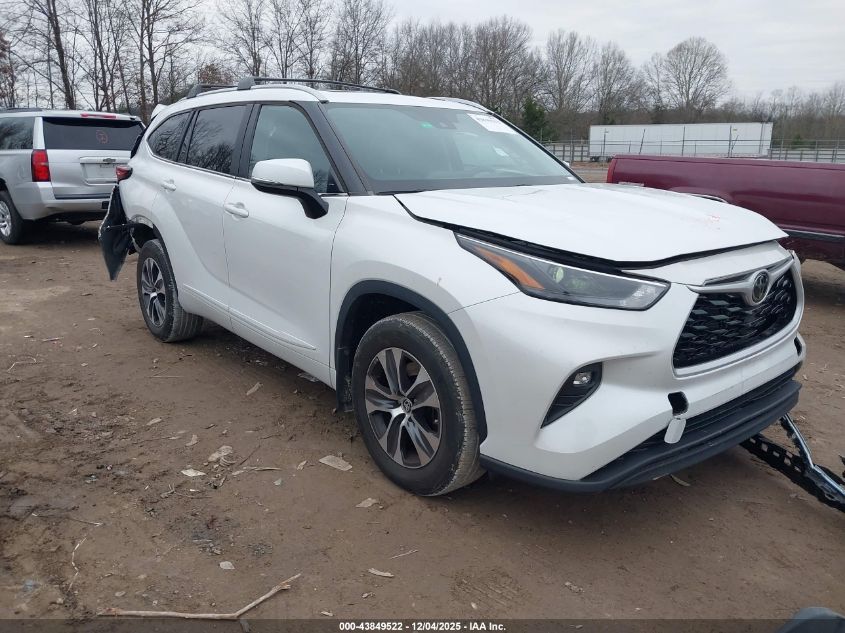 TOYOTA HIGHLANDER XLE