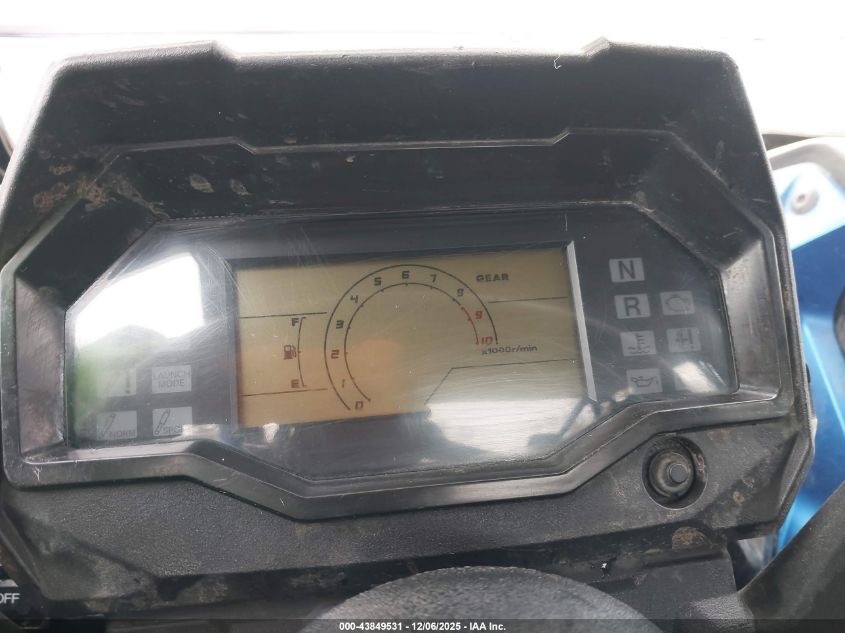 2023 Honda Sxs1000 S4R VIN: 1HFVE0622P4300566 Lot: 43849531