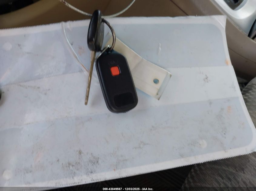 2006 Toyota Highlander V6 VIN: JTEGP21A160117118 Lot: 43849567