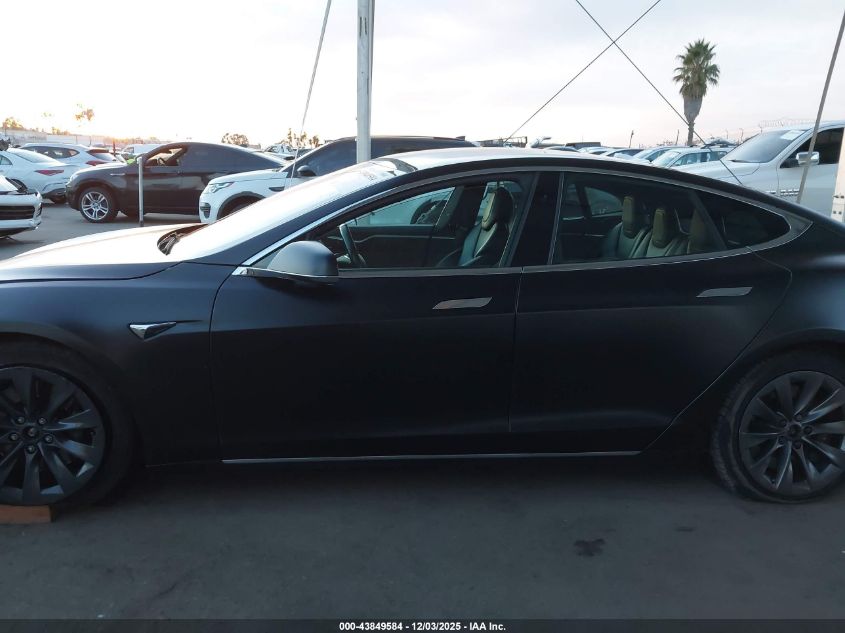 2018 Tesla Model S 100D/75D/P100D VIN: 5YJSA1E25JF249693 Lot: 43849584
