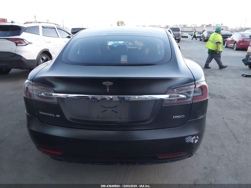 2018 Tesla Model S 100D/75D/P100D VIN: 5YJSA1E25JF249693 Lot: 43849584