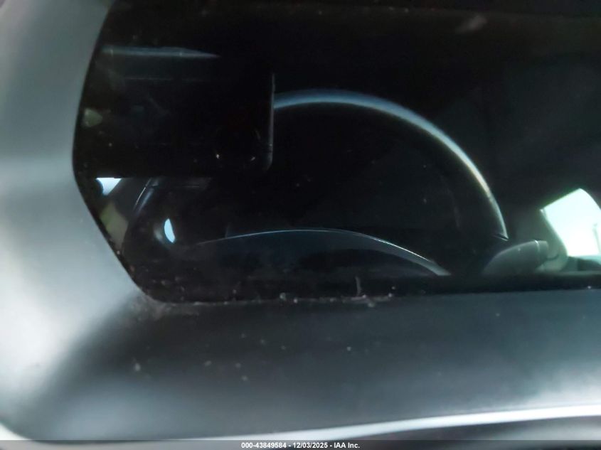 2018 Tesla Model S 100D/75D/P100D VIN: 5YJSA1E25JF249693 Lot: 43849584