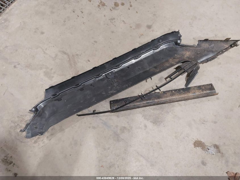 2024 Toyota Rav4 Hybrid Xle Premium VIN: JTMB6RFV8RD118107 Lot: 43849626