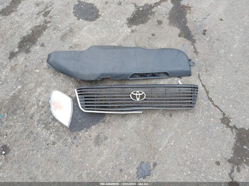 1999 Toyota Other VIN: UCF210094200 Lot: 43849926