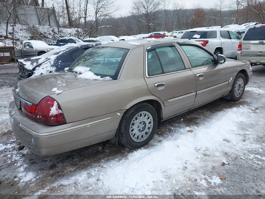 2MEFM74W63X679427 2003 MERCURY GRAND MARQUIS photo no. 4
