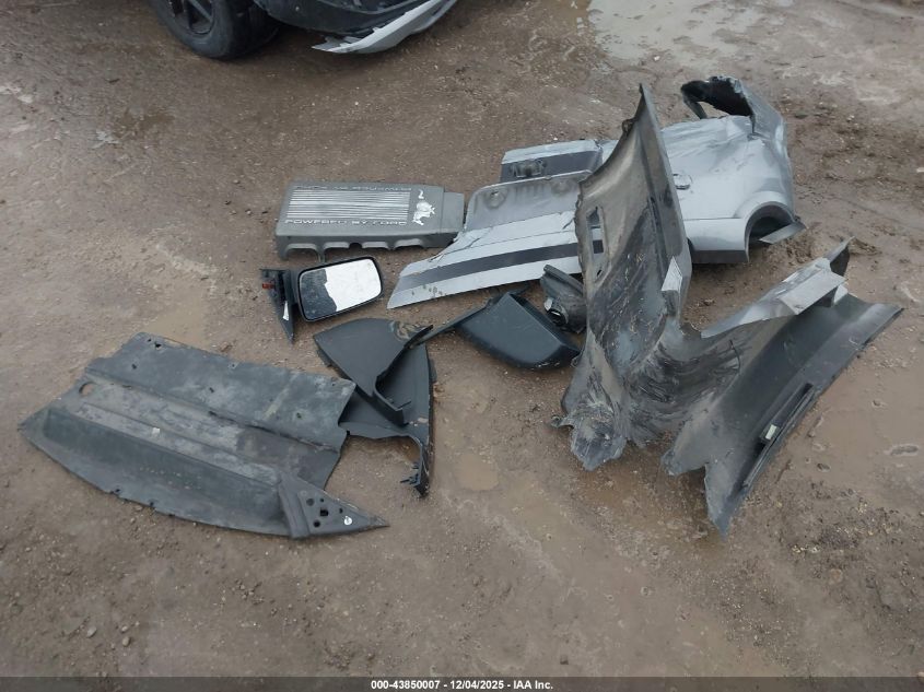 2007 Ford Mustang Gt Deluxe/Gt Premium VIN: 1ZVFT82H675243129 Lot: 43850007