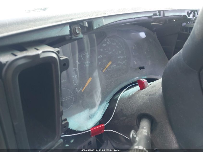 2000 Chevrolet Silverado 1500 VIN: 1GCEC14V6YZ254683 Lot: 43850013