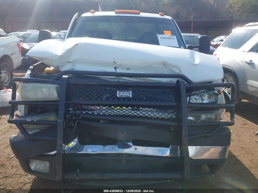 2004 Chevrolet Silverado 3500 Ls VIN: 1GCJC39244E368899 Lot: 43850033