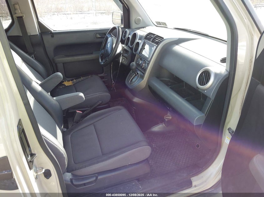 5J6YH286X5L007621 2005 HONDA ELEMENT photo no. 5