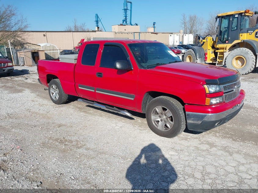 CHEVROLET SILVERADO 1500 2006. Lot# 43850107. VIN 2GCEC19Z561345056. Photo 1