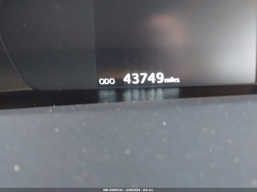 2020 Toyota Prius Limited VIN: JTDKARFU4L3123257 Lot: 43850124