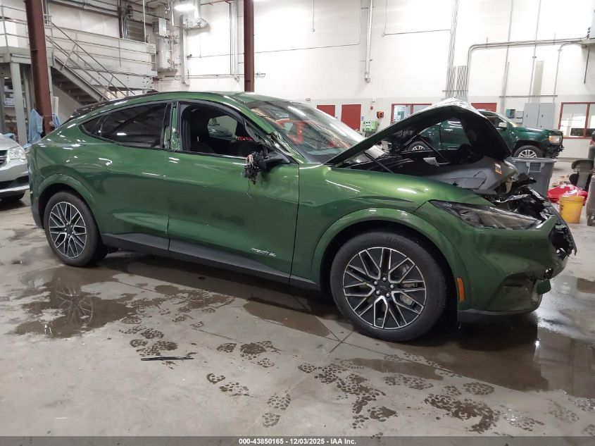 FORD MUSTANG MACH-E PREMIUM