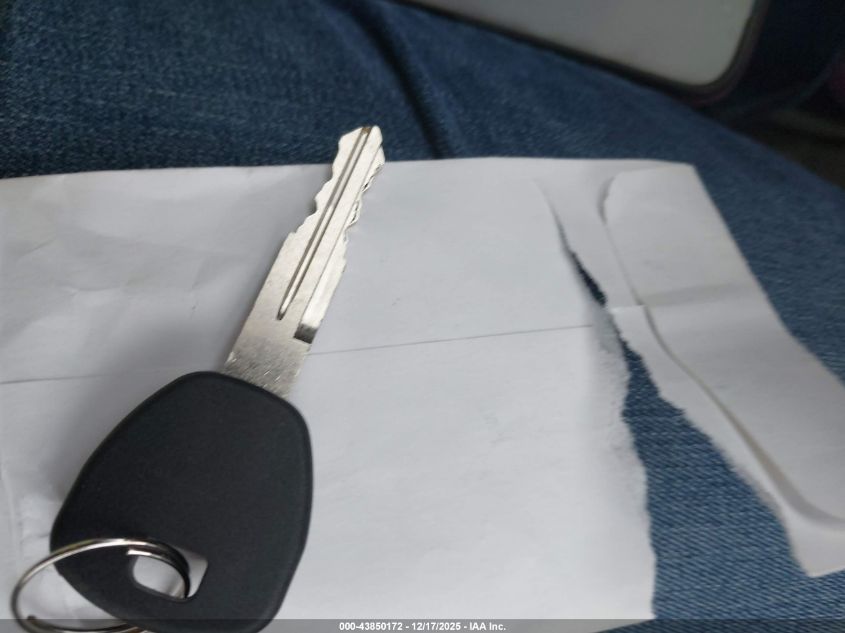 2001 Acura Rl 3.5 VIN: JH4KA96511C000309 Lot: 43850172