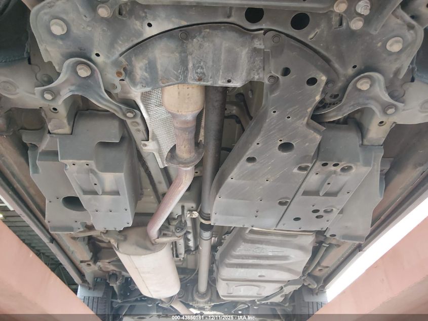 2018 Toyota Rav4 Xle VIN: 2T3RFREV8JW808026 Lot: 43850181