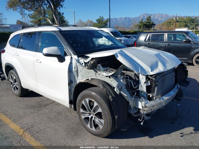 TOYOTA HIGHLANDER XLE