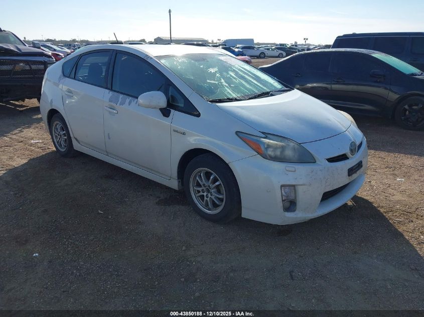 TOYOTA PRIUS V