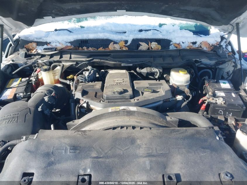 2018 Ram 3500 Slt 4X4 8' Box VIN: 3C63RRHL9JG285260 Lot: 43850218