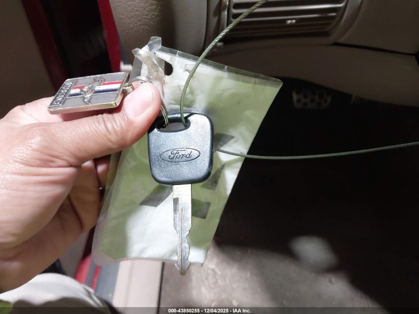 2004 Ford Mustang VIN: 1FAFP446X4F163842 Lot: 43850255