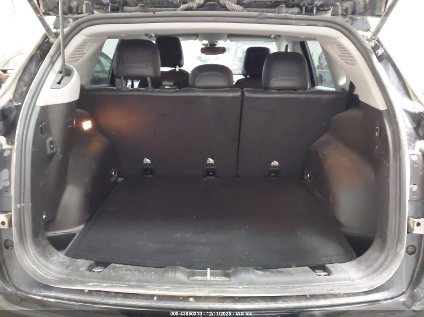 2022 Jeep Compass Latitude 4X4 VIN: 3C4NJDBB8NT219856 Lot: 43850310