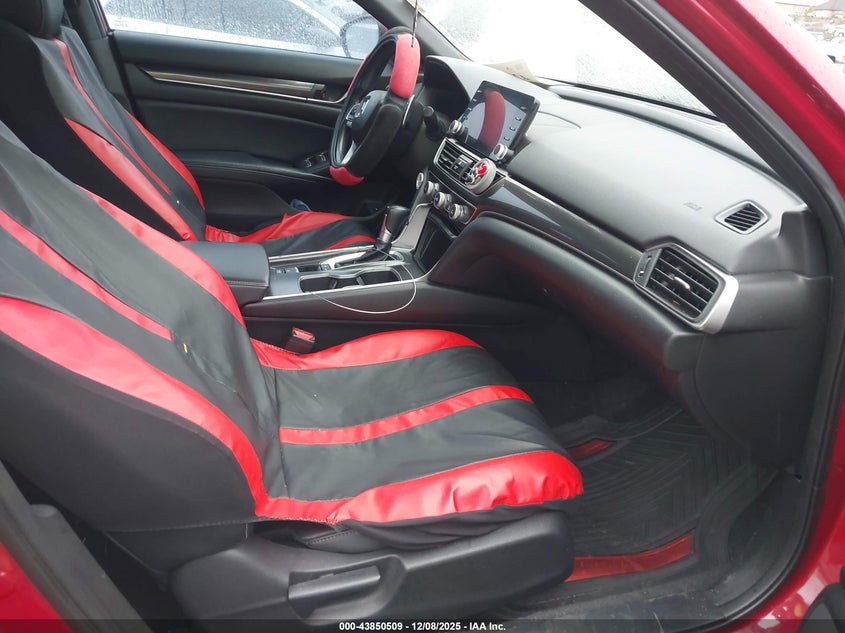 1HGCV1F35JA096811 2018 HONDA ACCORD photo no. 5