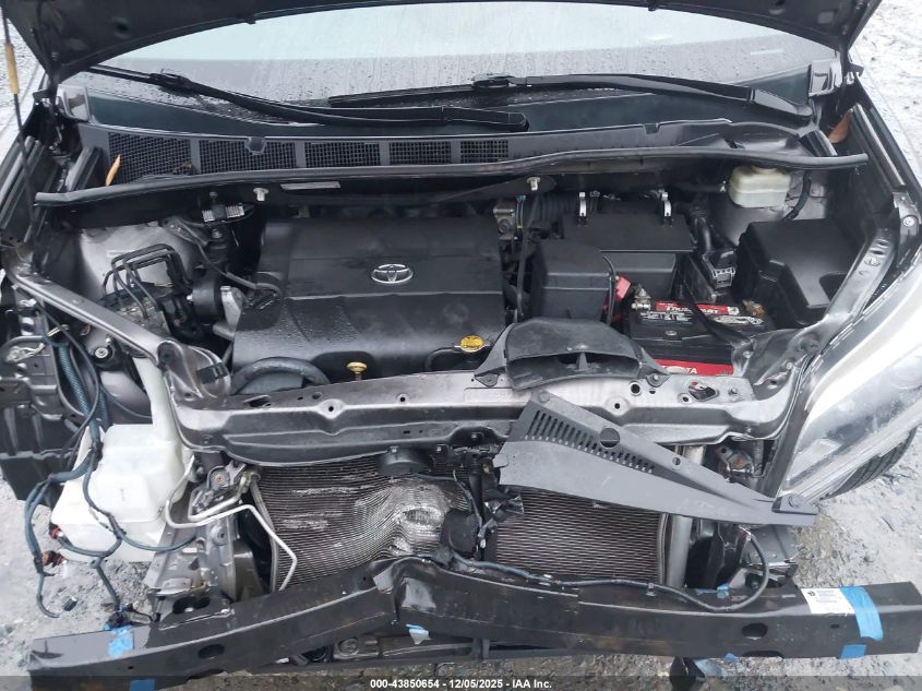 2015 Toyota Sienna Se 8 Passenger VIN: 5TDXK3DC7FS560070 Lot: 43850654