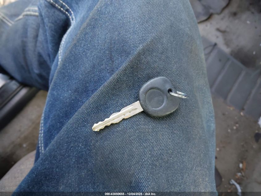 2004 Saturn Ion 1 VIN: 1G8AG52F94Z130157 Lot: 43850655