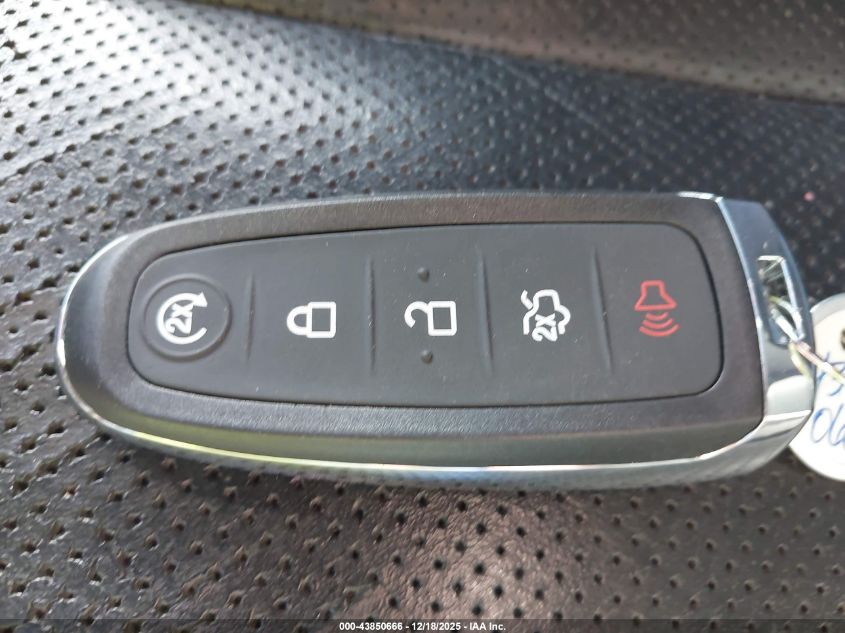 2017 Ford Expedition El Limited VIN: 1FMJK1KT2HEA02919 Lot: 43850666