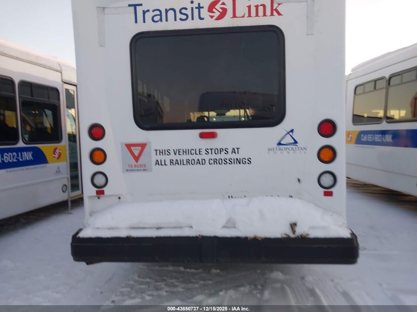 2018 Ford Transit-350 Cutaway VIN: 1FDES8PM8JKB07077 Lot: 43850737