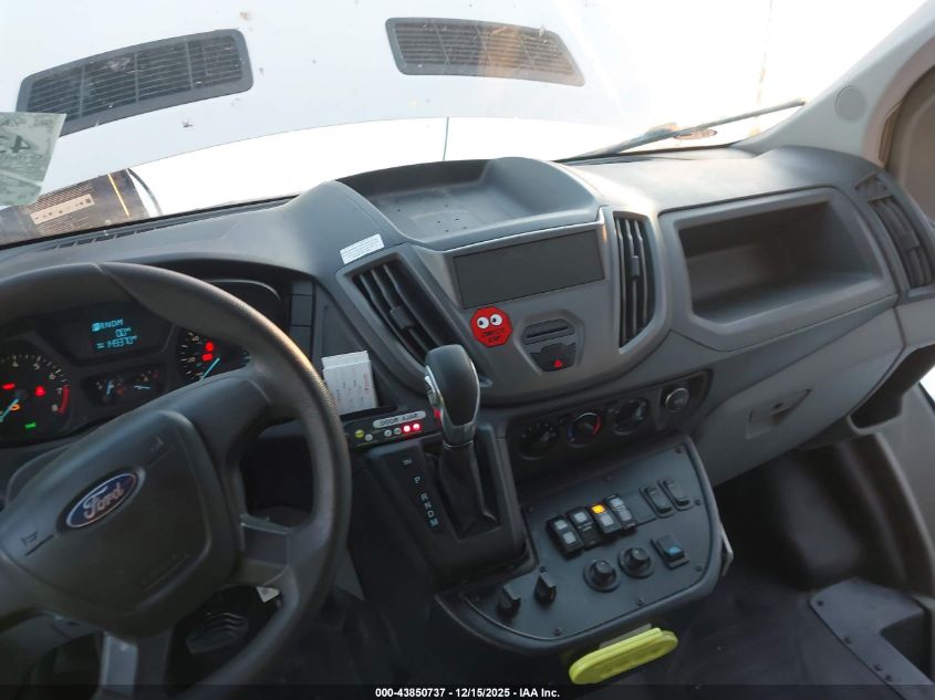 2018 Ford Transit-350 Cutaway VIN: 1FDES8PM8JKB07077 Lot: 43850737