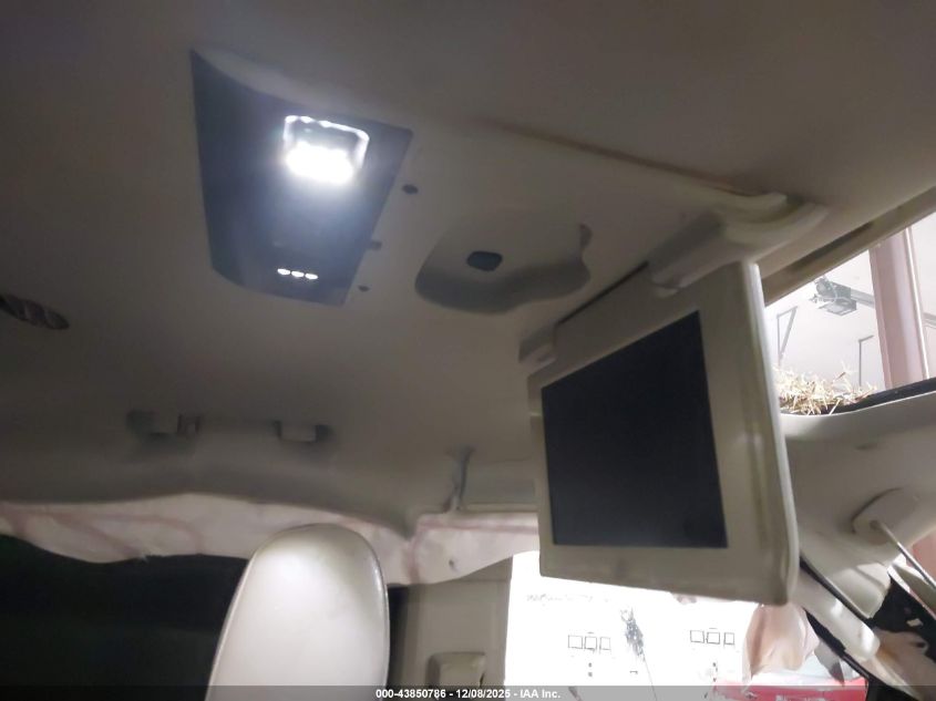 2016 Chevrolet Tahoe Ltz VIN: 1GNSKCKC1GR246600 Lot: 43850786