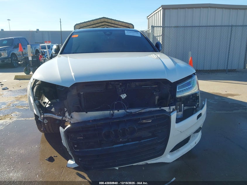 2018 Audi A8 L 4.0T Sport VIN: WAU43AFD2JN000303 Lot: 43850948