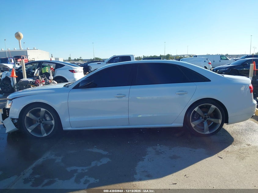 2018 Audi A8 L 4.0T Sport VIN: WAU43AFD2JN000303 Lot: 43850948