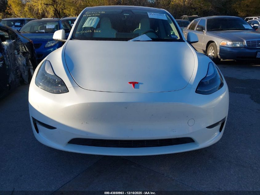 2024 Tesla Model Y Long Range Dual Motor All-Wheel Drive VIN: 7SAYGDEE0RA252906 Lot: 43850963