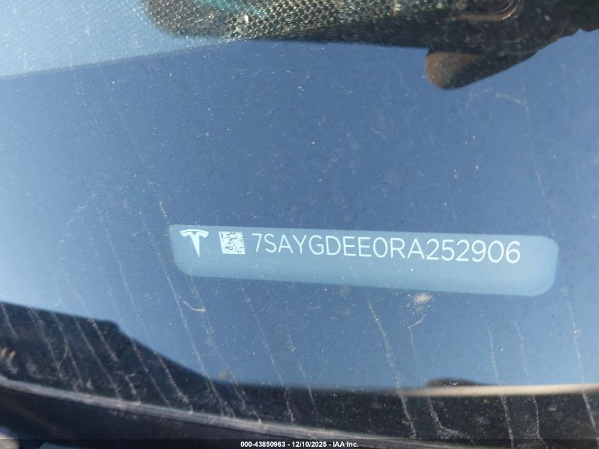 2024 Tesla Model Y Long Range Dual Motor All-Wheel Drive VIN: 7SAYGDEE0RA252906 Lot: 43850963