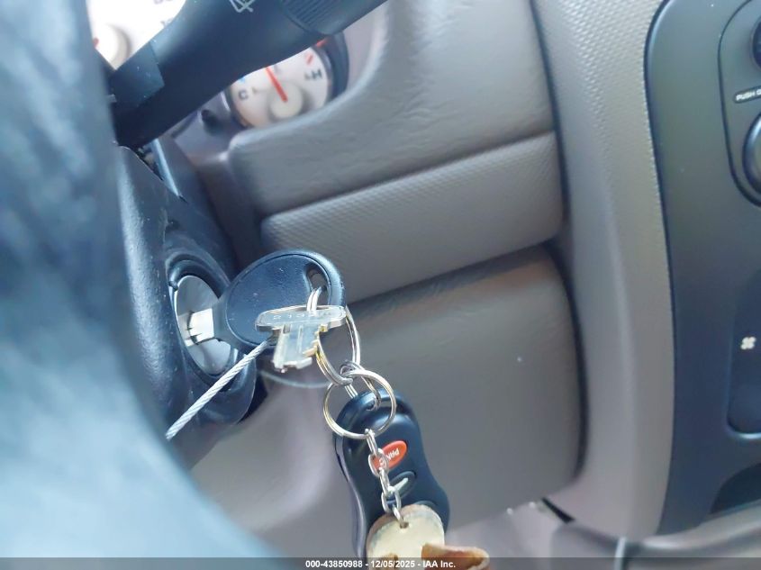 2003 Jeep Liberty Sport VIN: 1J4GK48K23W553962 Lot: 43850988