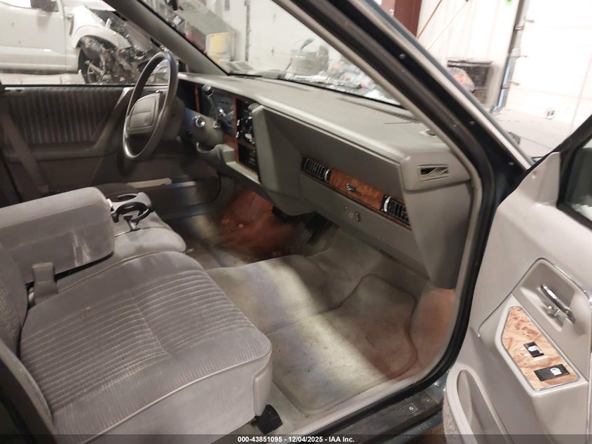 1G4AG5548R6491044 1994 BUICK CENTURY photo no. 5