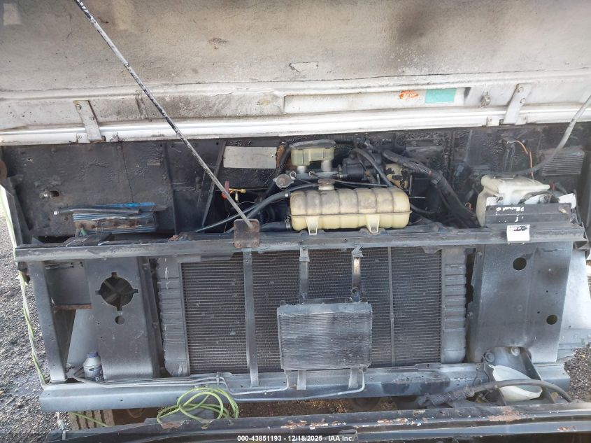 1994 Chevrolet P30 VIN: 1GBKP32Y7R3324720 Lot: 43851193