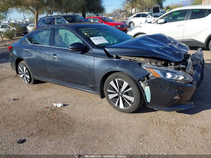 NISSAN ALTIMA SV FWD