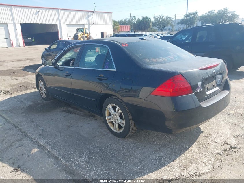 1HGCM568X7A069201 2007 HONDA ACCORD photo no. 3