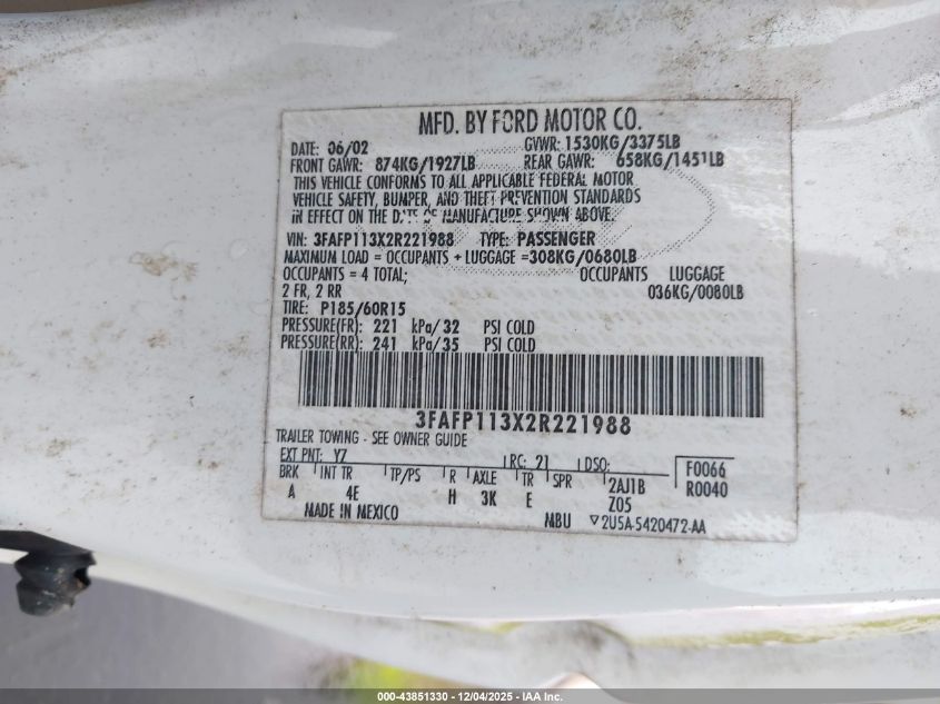 2002 Ford Escort Zx2 VIN: 3FAFP113X2R221988 Lot: 43851330