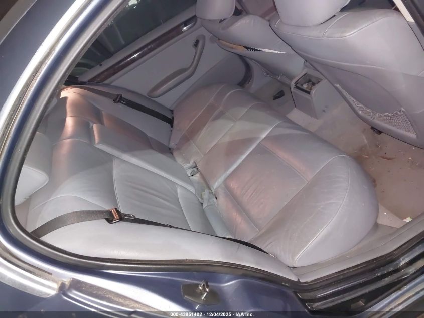 2001 BMW 330I VIN: WBAAV53471FJ72331 Lot: 43851402