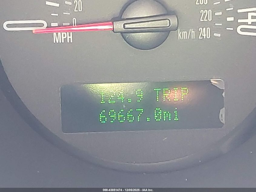 2005 Ford Mustang Gt Deluxe/Gt Premium VIN: 1ZVHT82H655222190 Lot: 43851474