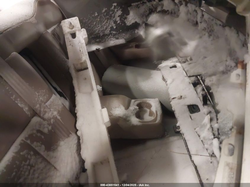 1998 Honda Accord Ex V6 VIN: 1HGCG1655WA021318 Lot: 43851541