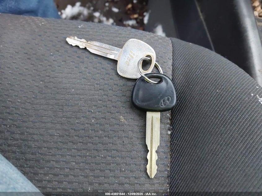 KMHDN56D05U153547 2005 HYUNDAI ELANTRA photo no. 11