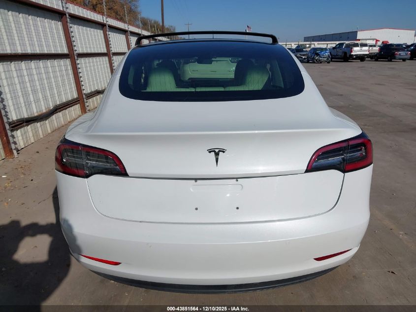 2018 Tesla Model 3 Long Range/Performance VIN: 5YJ3E1EB6JF098159 Lot: 43851564